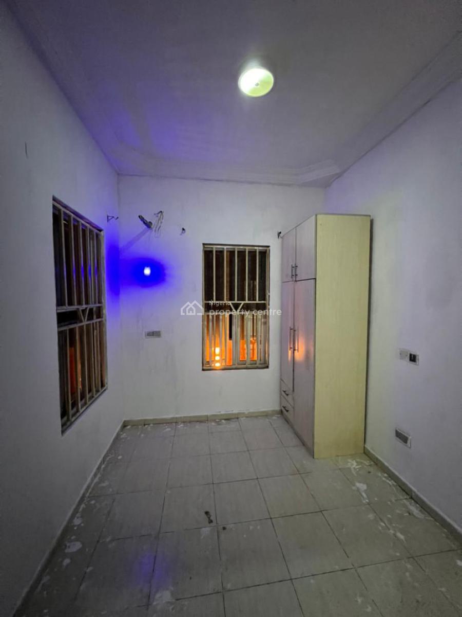 a Luxurious Standard Self Contained Apartment with Standard Shared Kit, Chevron Drive, Lekki, Lagos, Self Contain (single Rooms) for Rent