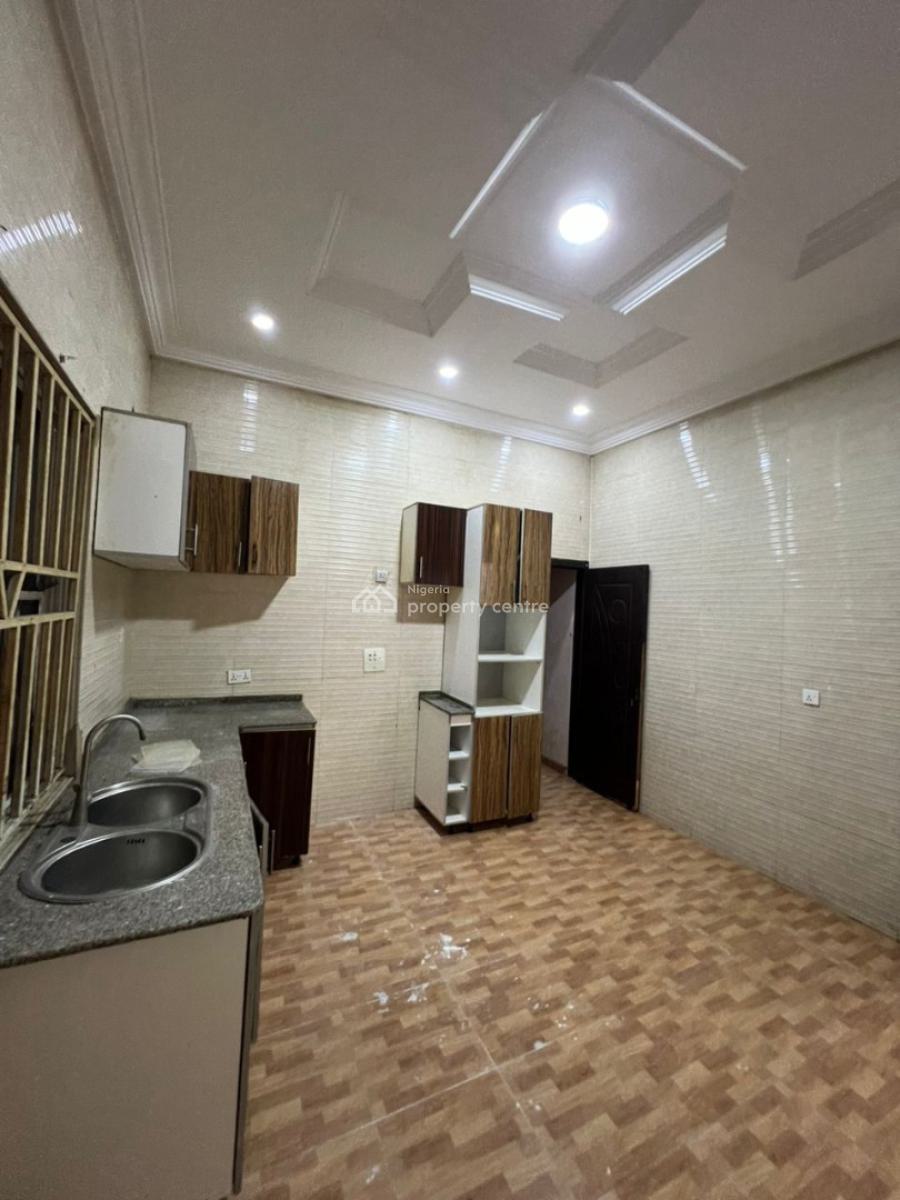 a Luxurious Standard Self Contained Apartment, Chevron Drive, Lekki, Lagos, Self Contain (single Rooms) for Rent