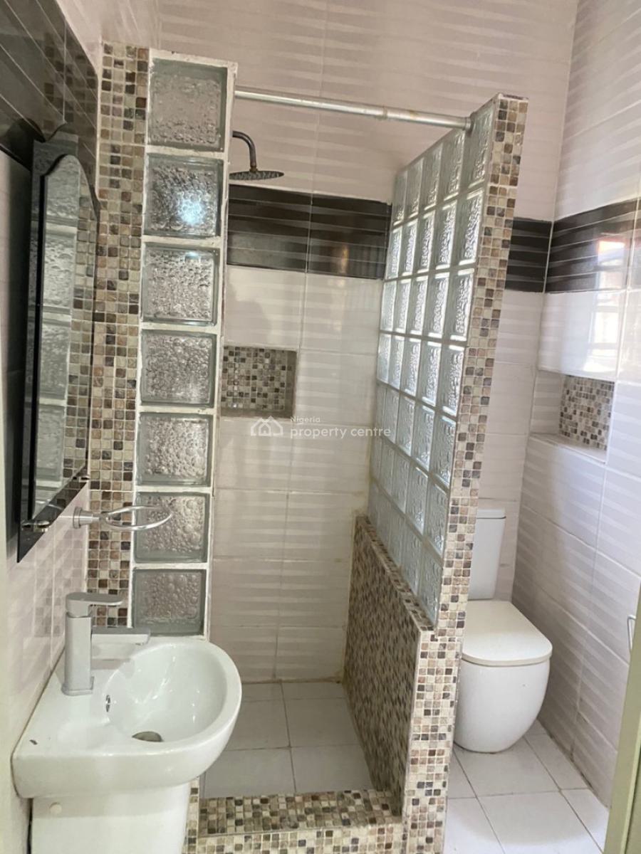 Standard Well Structured Single Room Duplex Shared Apt, Osapa, Lekki, Lagos, Self Contain (single Rooms) for Rent