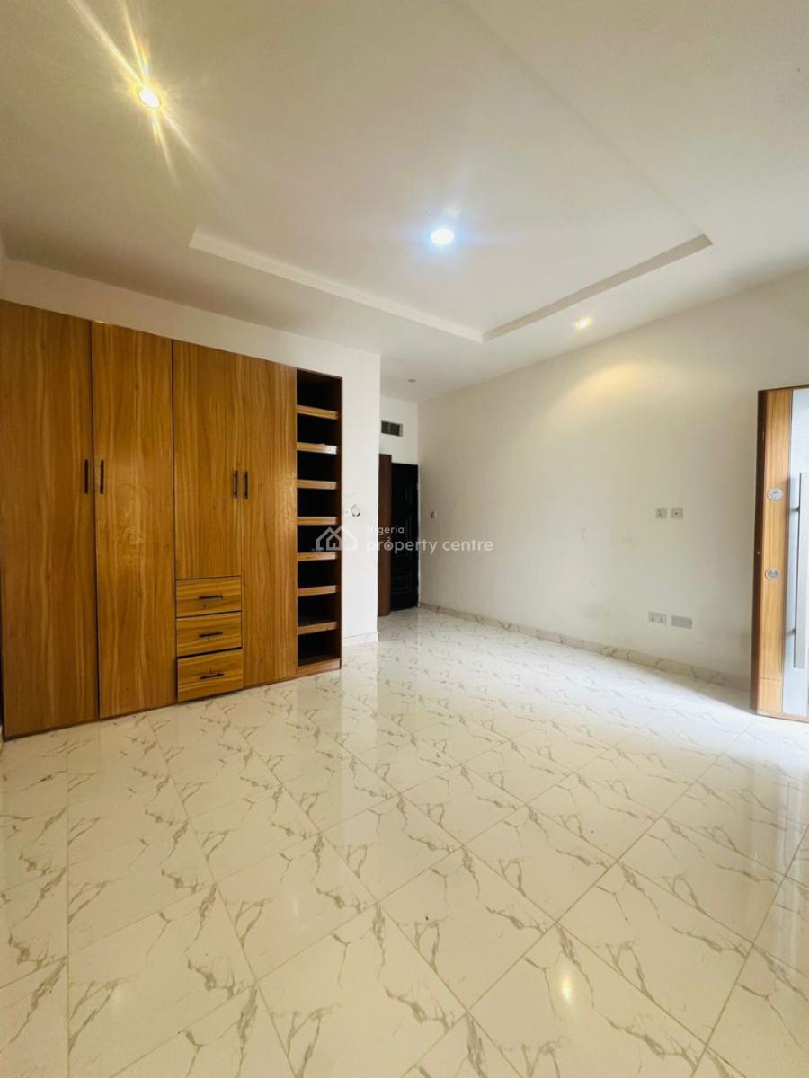 3-bedroom Terrace with Bq, Ikota, Lekki, Lagos, Terraced Duplex for Sale