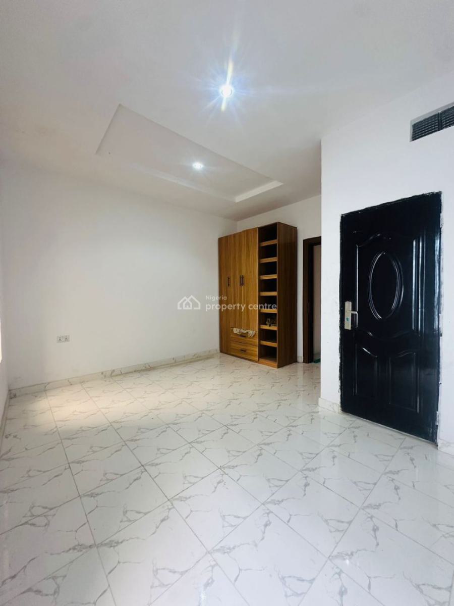 3-bedroom Terrace with Bq, Ikota, Lekki, Lagos, Terraced Duplex for Sale