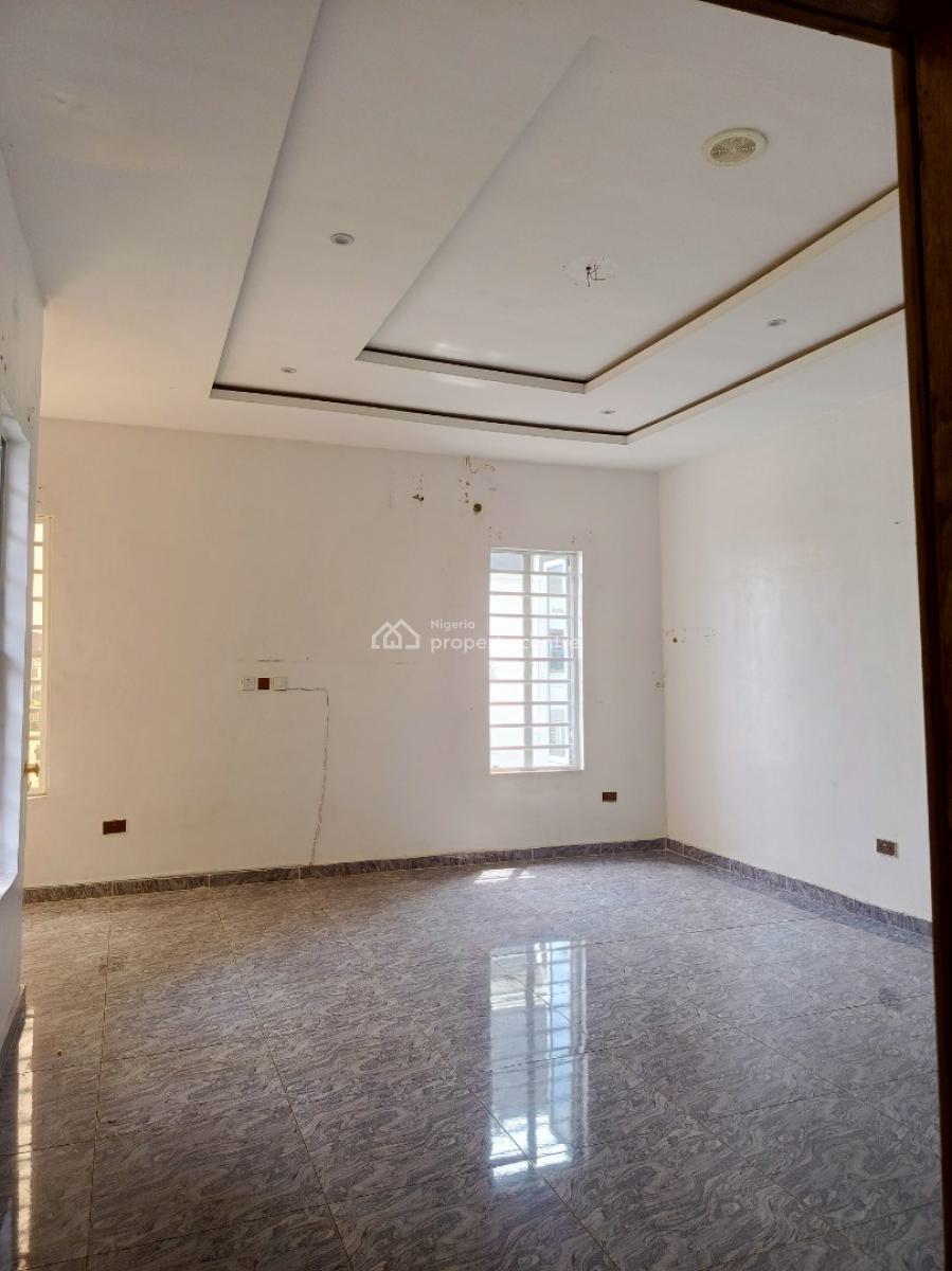 Spacious Master Bedroom Flat with Balcony, Orchid Road By The Roundabout, Lekki, Lagos, Flat / Apartment for Rent