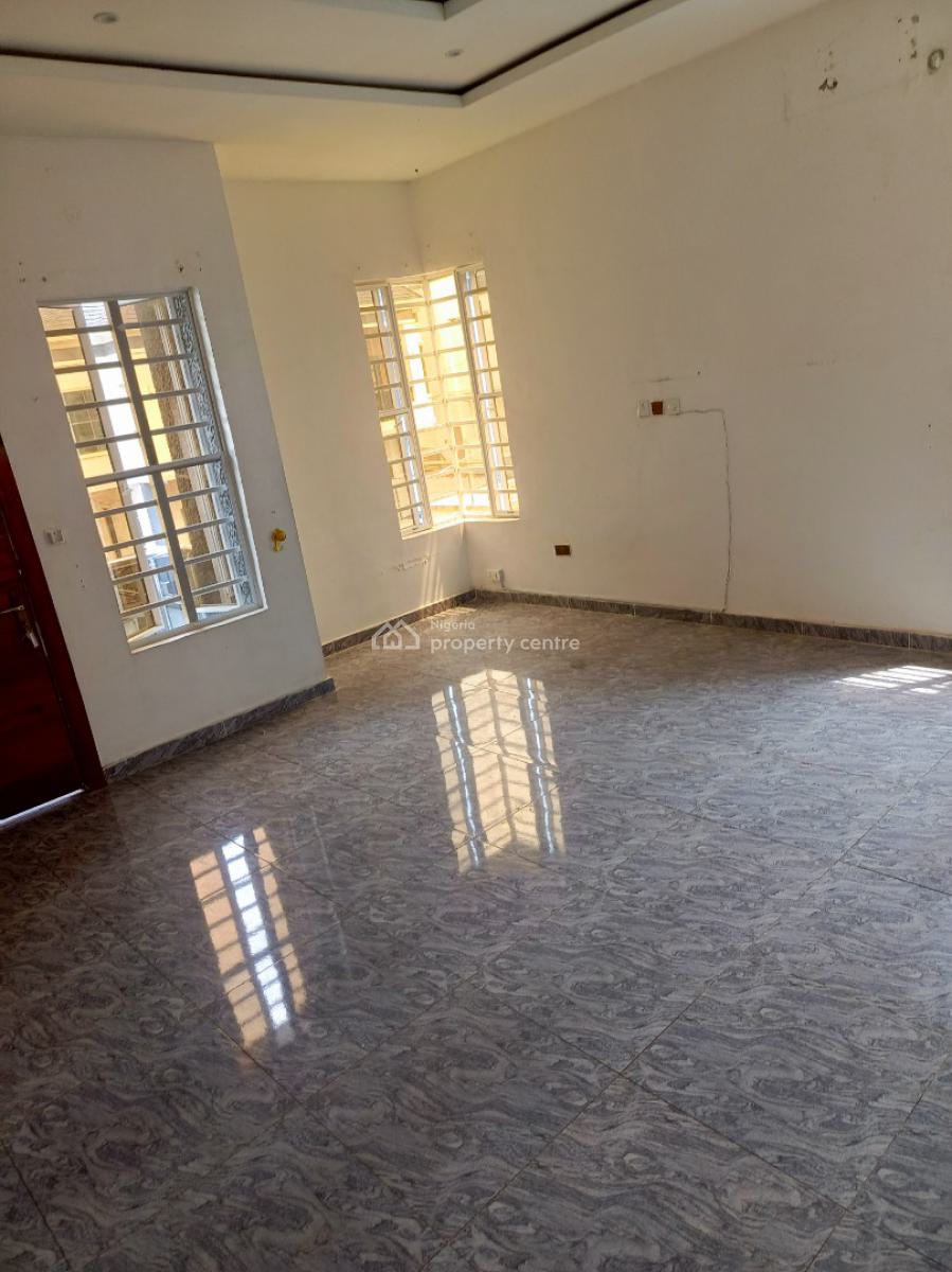 Spacious Master Bedroom Flat with Balcony, Orchid Road By The Roundabout, Lekki, Lagos, Flat / Apartment for Rent