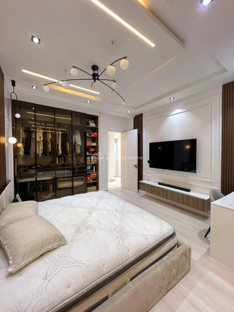 Fully Furnished 2 Bedroom Apartment Bedroom with Bq in a Serene Enviro, Ologolo, Lekki, Lagos, Flat / Apartment for Sale