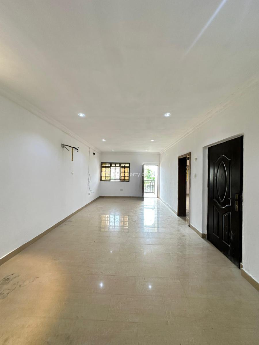 Neatly Built 3 Bedroom Apartment, Lekki Phase 1, Lekki, Lagos, Flat / Apartment for Rent