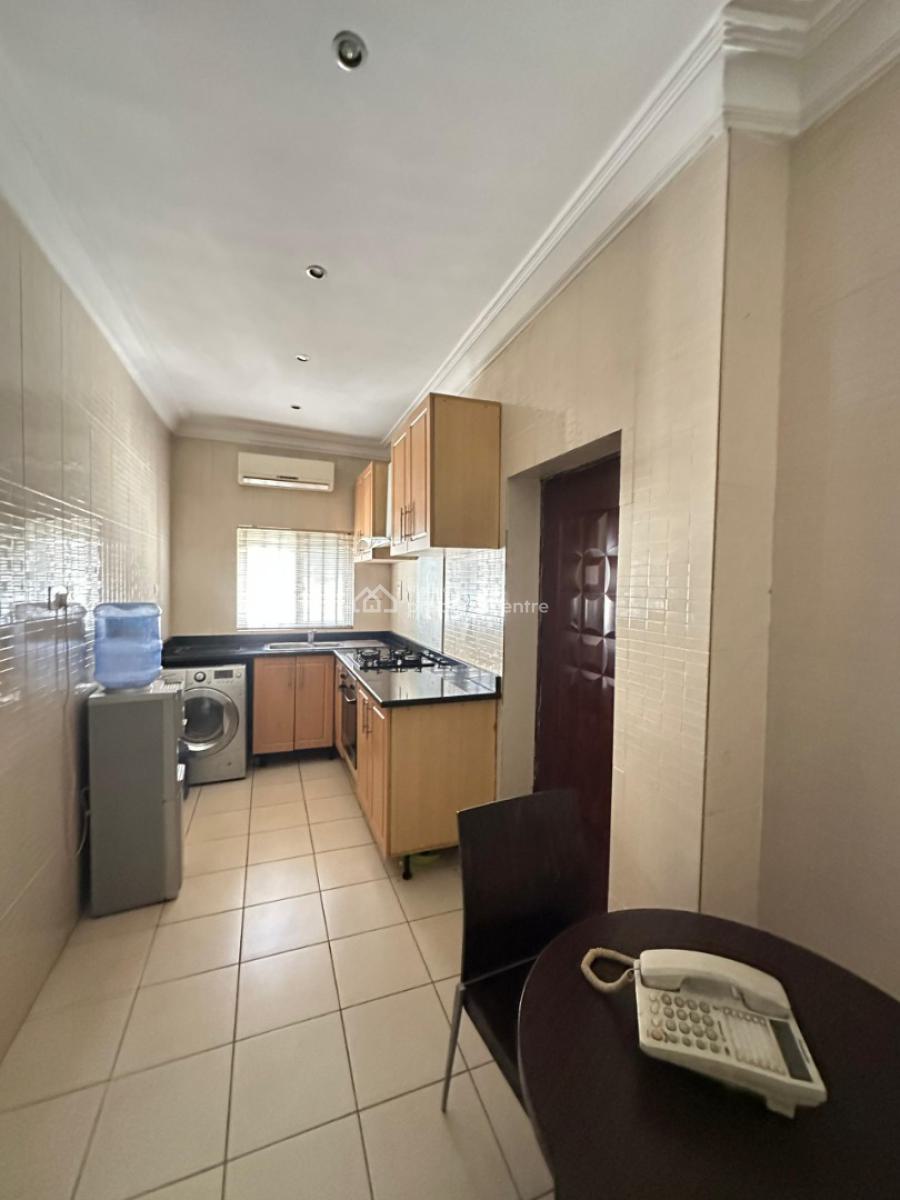 Fully Furnished 2 Bedroom Apartment, Lekki Phase 1, Lekki, Lagos, Flat / Apartment for Rent