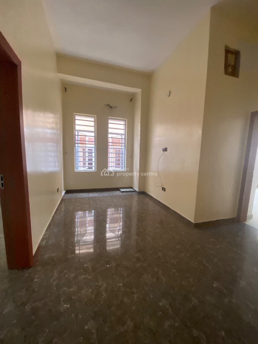 Spacious 4 Bedroom Terrace Duplex, Chevron, Lekki Expressway, Lekki, Lagos, Terraced Duplex for Rent