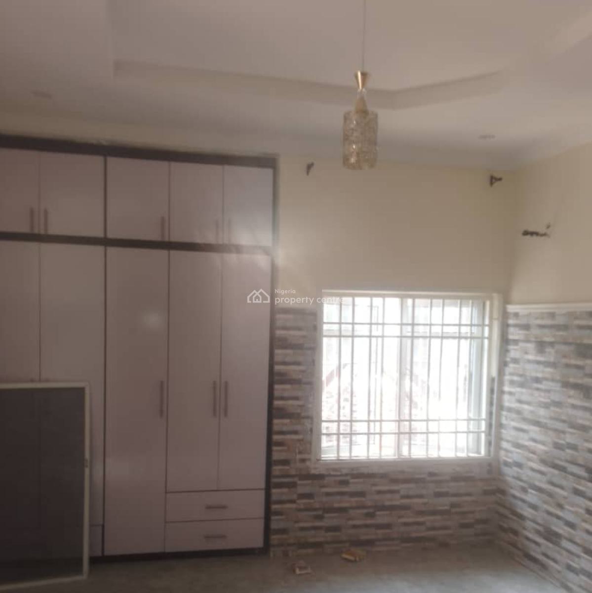 Sharp 3-bedroom Bungalow with 2-units of Self-contain Bq, Extension, Gwarinpa, Abuja, Detached Bungalow for Rent