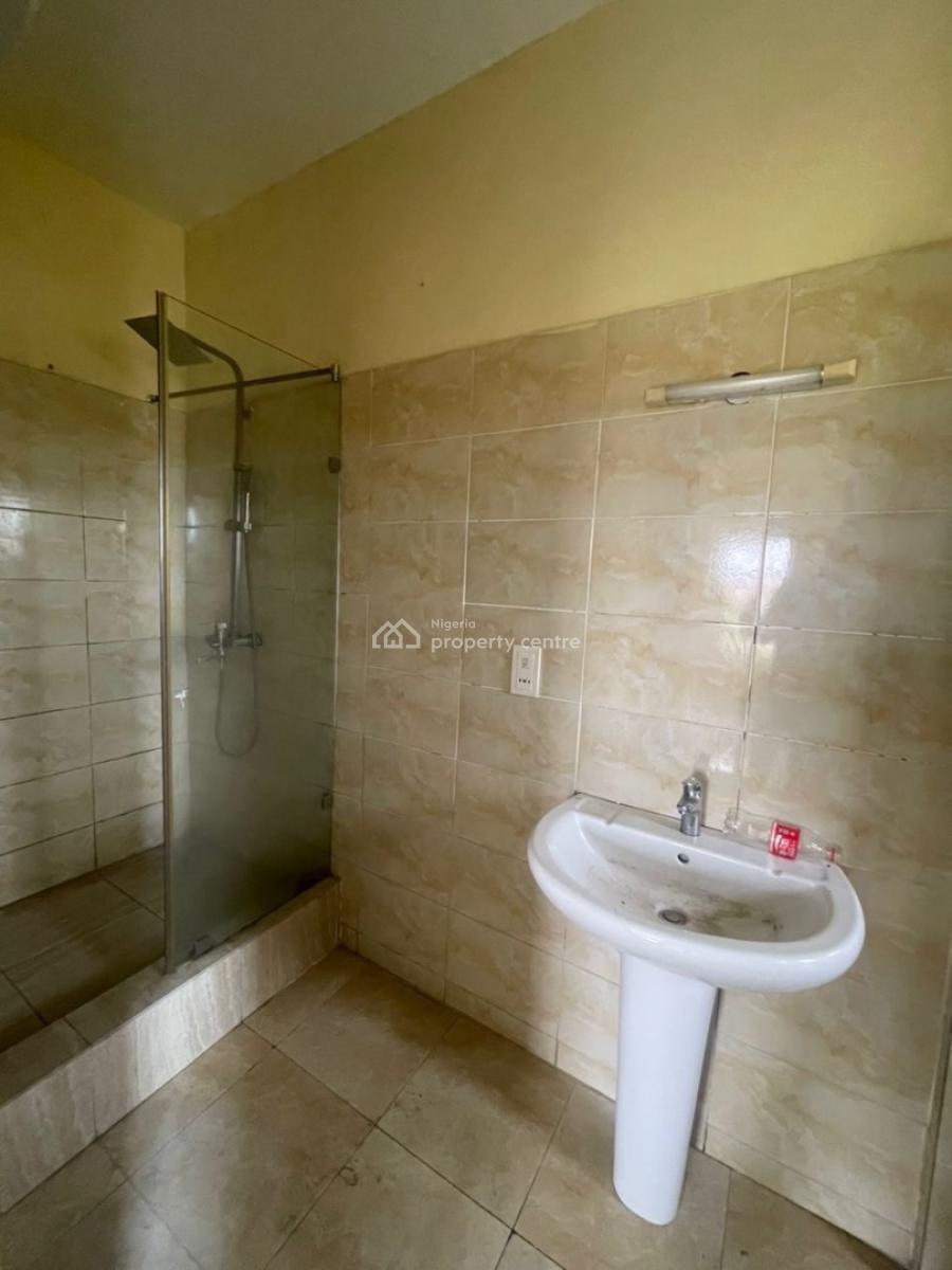 Clean and Spacious Room( Upstairs) in a Shared Duplex Available, Harris Drive, Vgc, Lekki, Lagos, Self Contain (single Rooms) for Rent