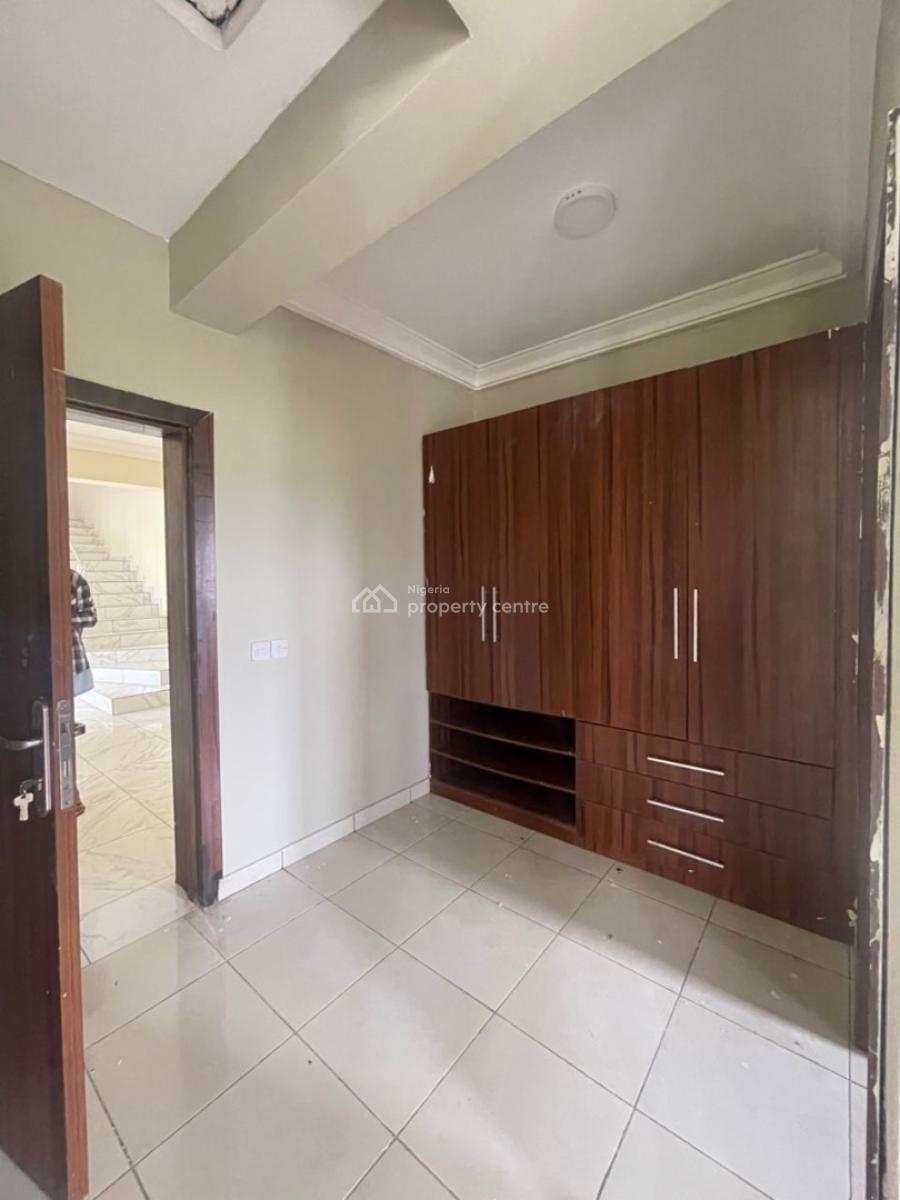 Clean and Spacious Semi Masters Bedroom Available, Harris Drive, Vgc, Lekki, Lagos, Self Contain (single Rooms) for Rent