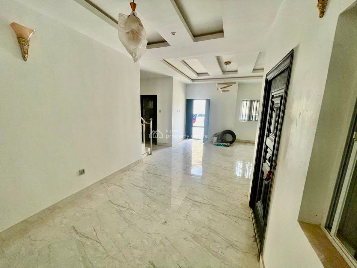 5 Bedroom Terrace Duplex with Excellent Facilities, Guzape District, Abuja, Terraced Duplex for Sale