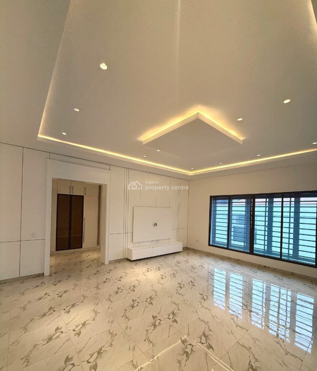 8 Bedroom Fully Detached Duplex, Wuse 2, Abuja, Detached Duplex for Sale