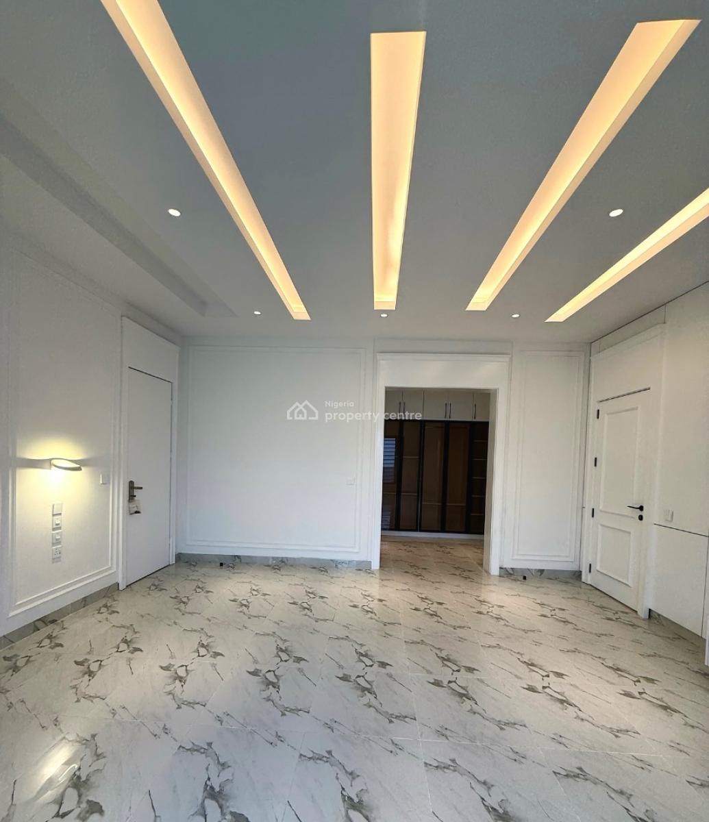 8 Bedroom Fully Detached Duplex, Wuse 2, Abuja, Detached Duplex for Sale