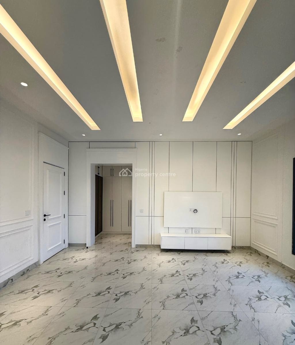 8 Bedroom Fully Detached Duplex, Wuse 2, Abuja, Detached Duplex for Sale