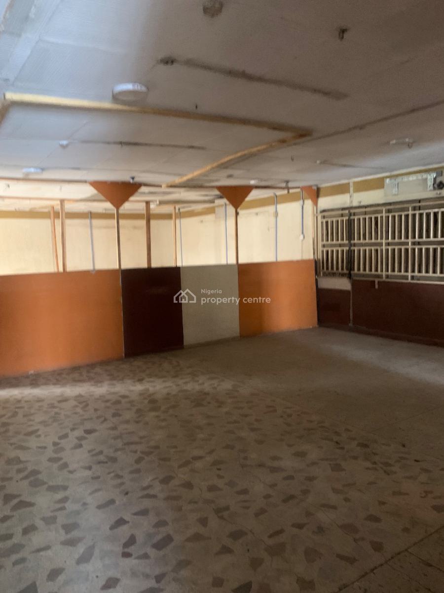 Well Maintained and Spacious Office Space Well Maintained and Spacious, Off Isheri Road, Ojodu Berger, Ojodu, Lagos, Office Space for Rent