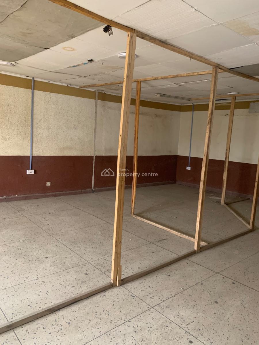 Well Maintained and Spacious Office Space Well Maintained and Spacious, Off Isheri Road, Ojodu Berger, Ojodu, Lagos, Office Space for Rent