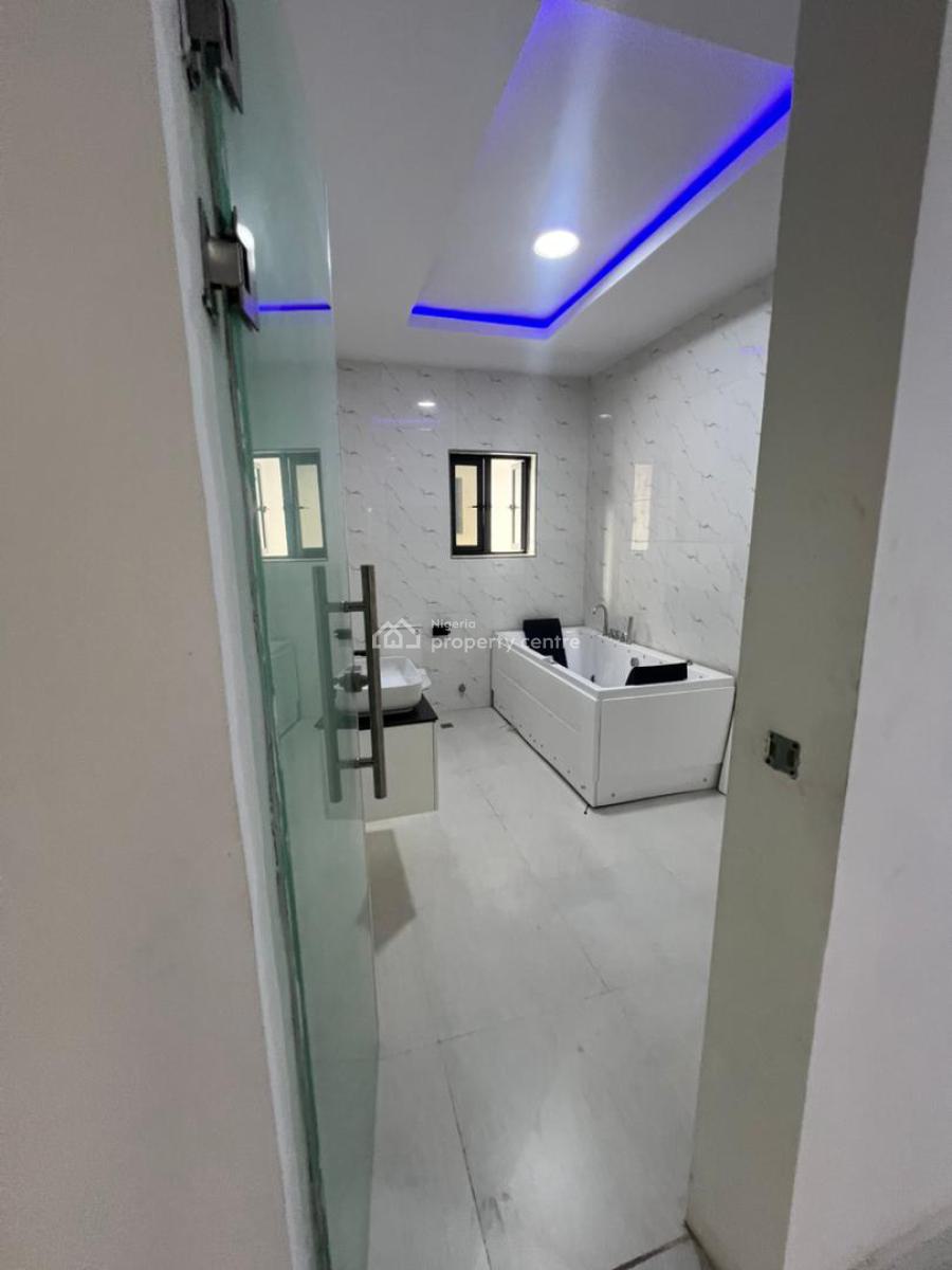 Exquisite 6 Bedroom Fully Detached Duplex with Bq, Royal Garden Estate, Lekki Phase 2, Lekki, Lagos, Detached Duplex for Sale