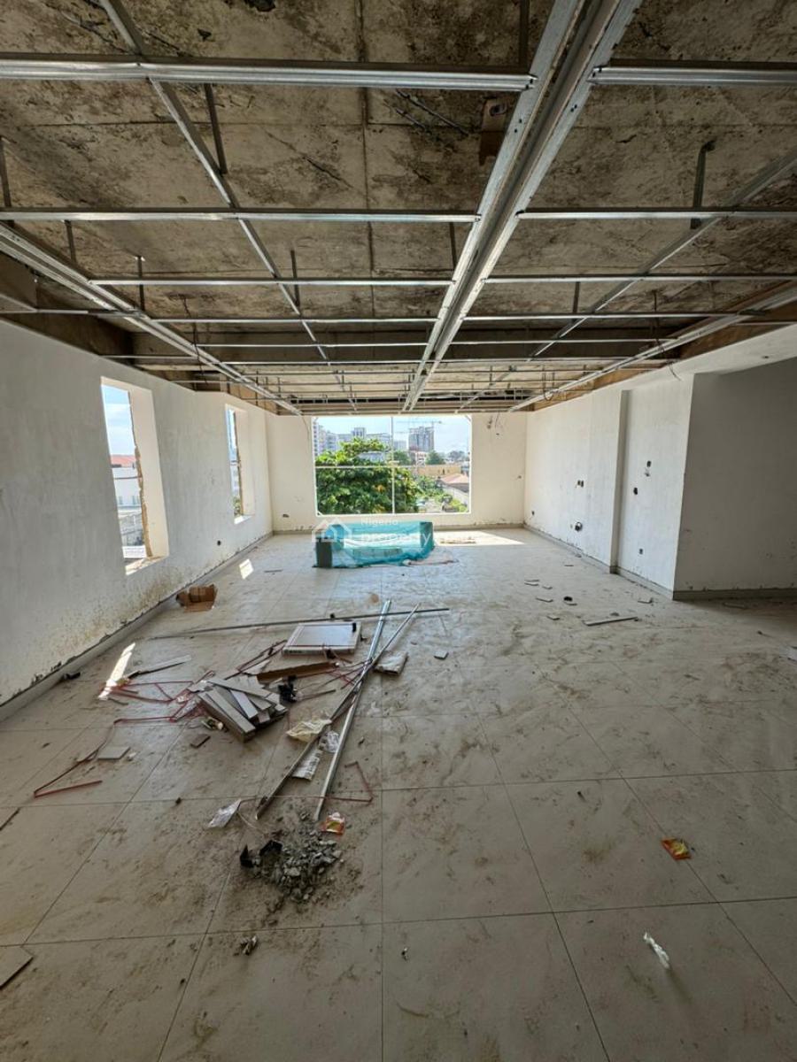 Decently Built Large 2 Bedroom Apartment, Victoria Island (vi), Lagos, Flat / Apartment for Sale