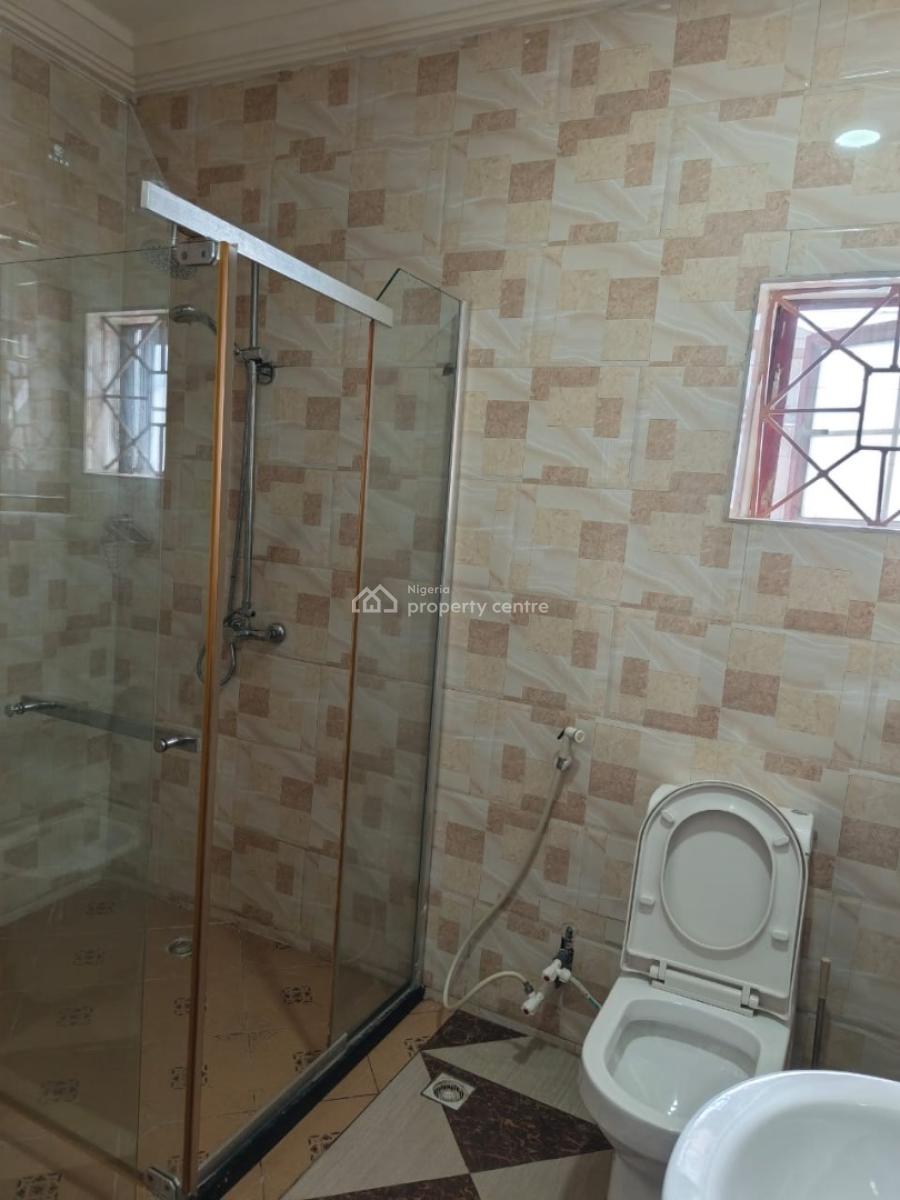 Studio Apartment, Adeyemo, Omole Phase 1, Ikeja, Lagos, Flat / Apartment Short Let