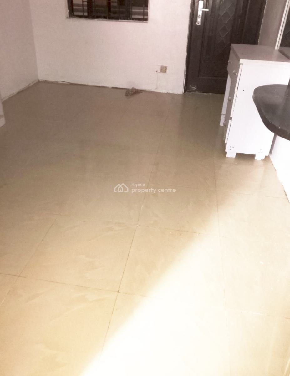 Nice and Standard Upstairs Self Cotain with Kitchen, Osapa London, Osapa, Lekki, Lagos, Self Contain (single Rooms) for Rent