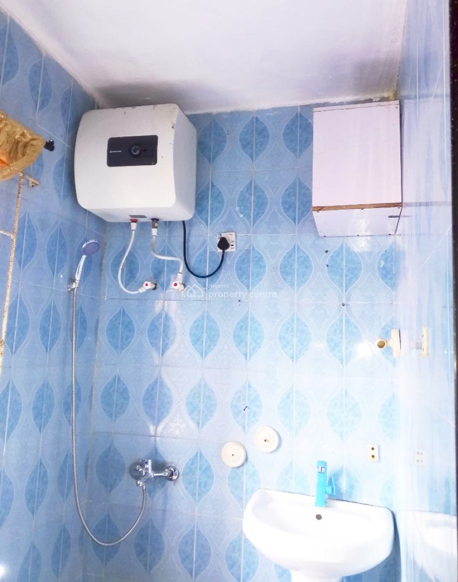 Nice and Standard Upstairs Self Cotain with Kitchen, Osapa London, Osapa, Lekki, Lagos, Self Contain (single Rooms) for Rent