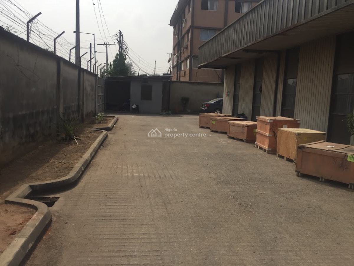 Large Warehouse in a Perfect Location, Adeniyi Jones, Ikeja, Lagos, Warehouse for Sale