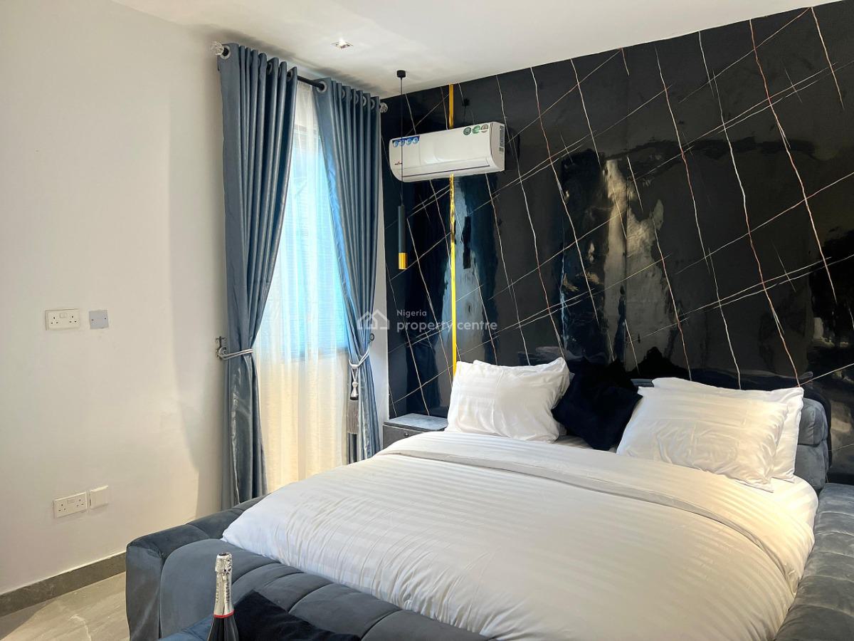 Luxury New 1 Bedroom with Pool, Gym, Snooker & 2 Balconies, Lekki Phase 1, Lekki, Lagos, Flat / Apartment Short Let