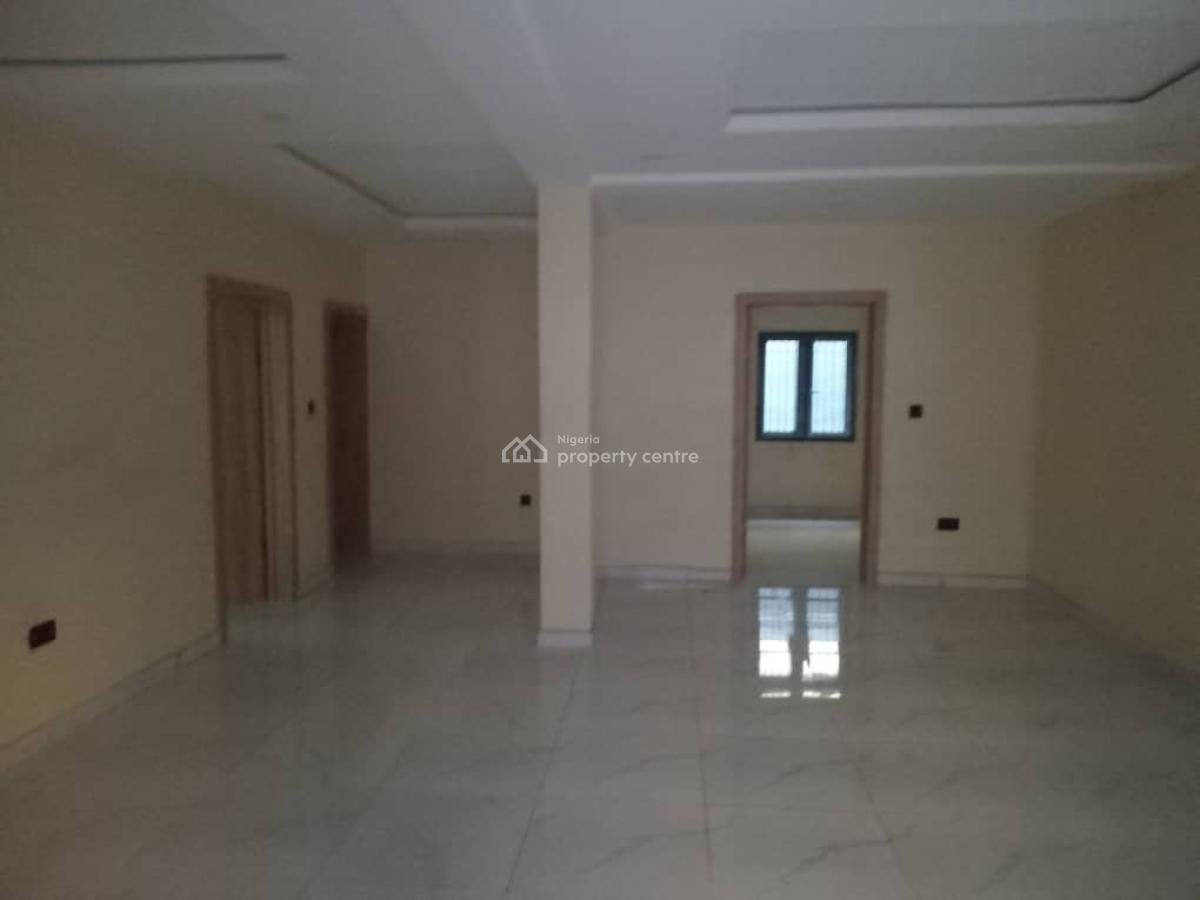 3 Bedroom Flat, Oyediran Estate Sabo, Yaba, Lagos, Flat / Apartment for Rent