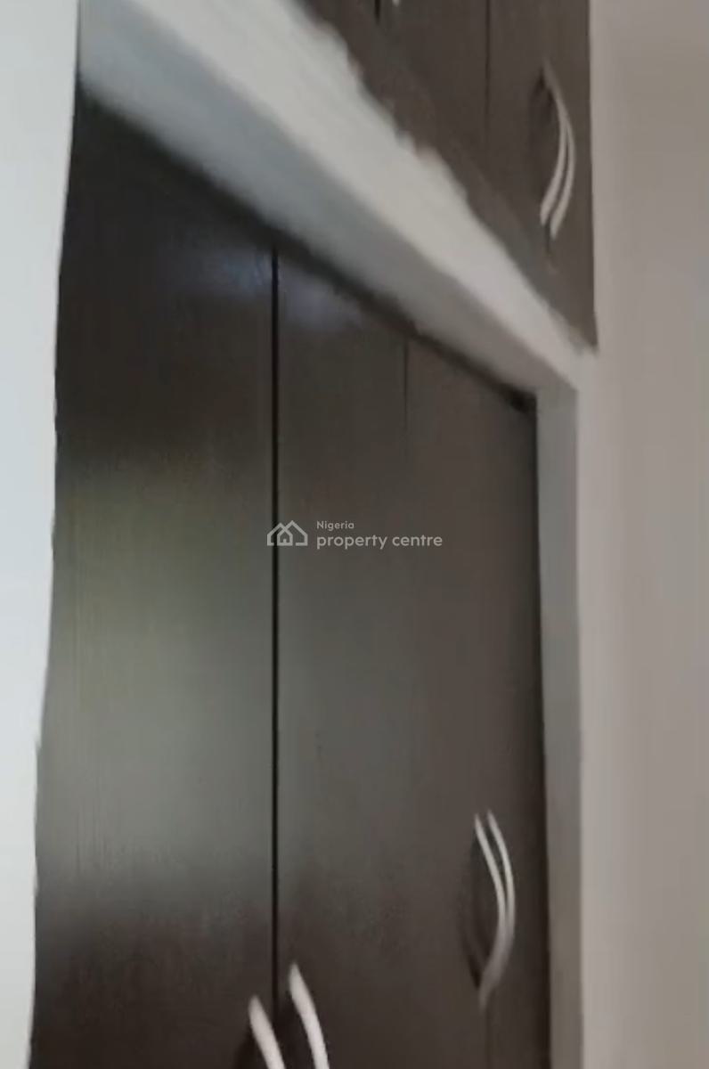 Just Out! Clean Renovated 3 Bedroom Flat, Tarred Road, By Family Worship, Wuye, Abuja, Flat / Apartment for Rent