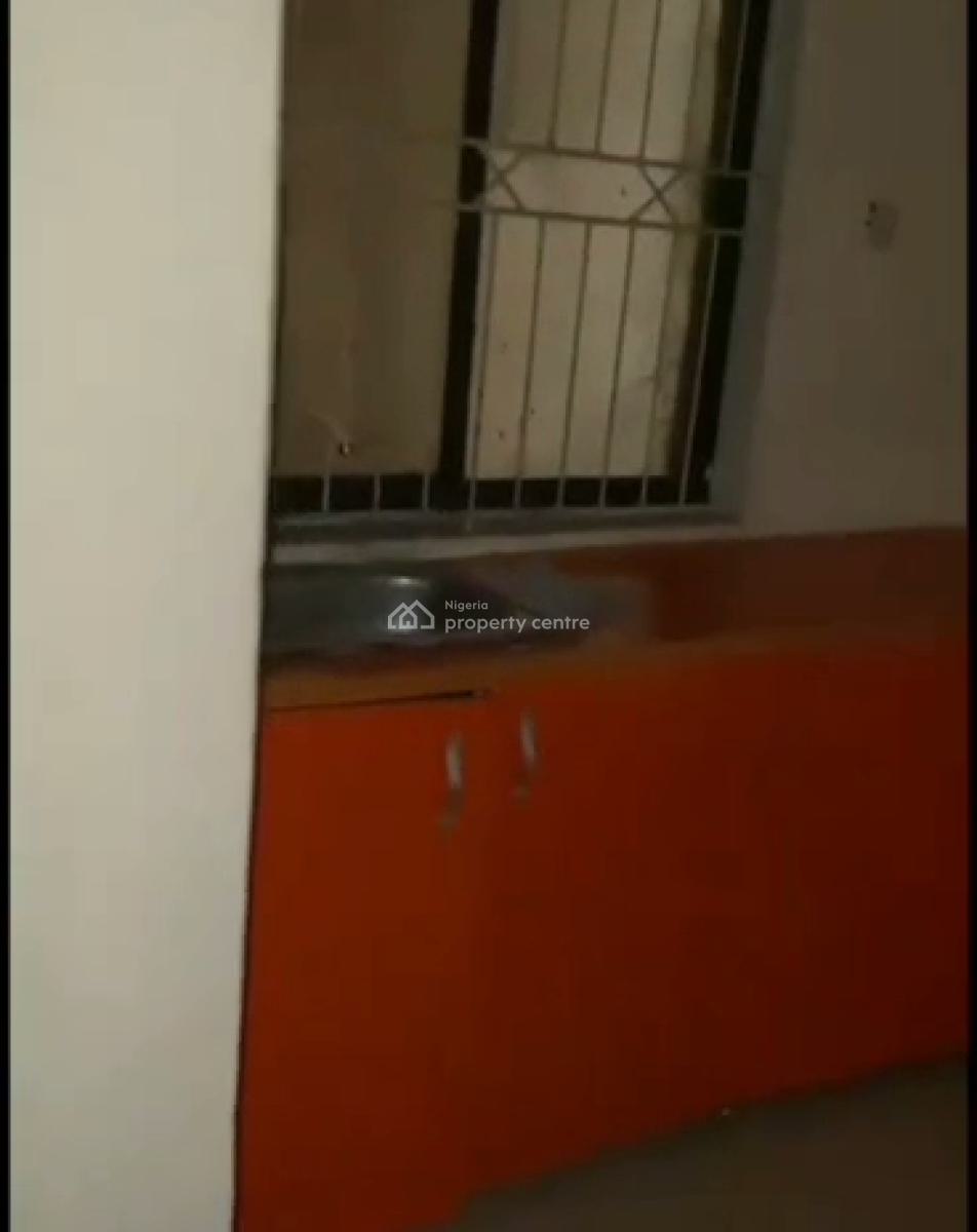 Neat, Spacious 2 Bedroom Apartment, Off Awolowo Way, Ikeja, Lagos, Flat / Apartment for Rent