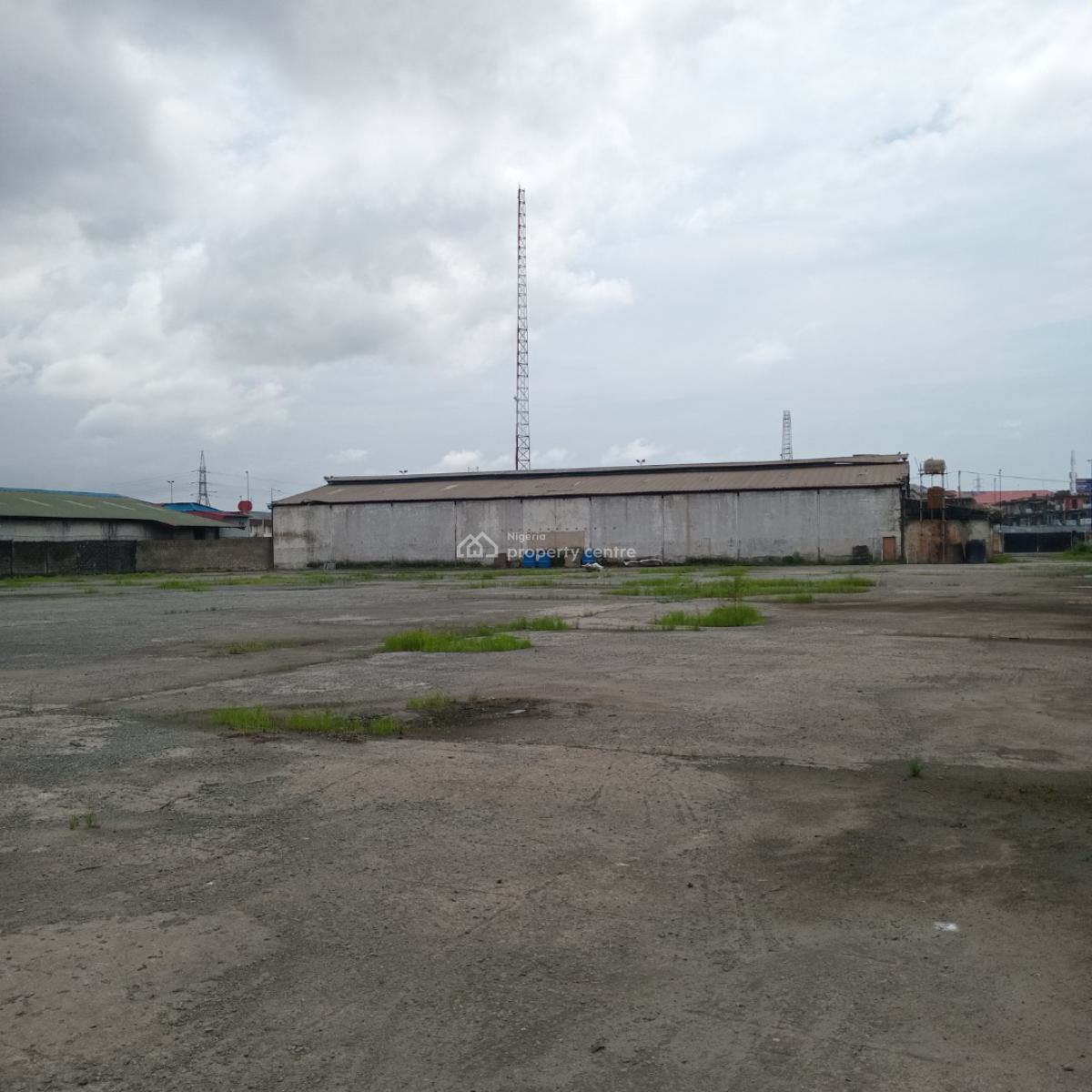 Prime Commercial Land, Coker Market Road / Lagos-badagry Expressway, Coker, Surulere, Lagos, Commercial Land for Sale