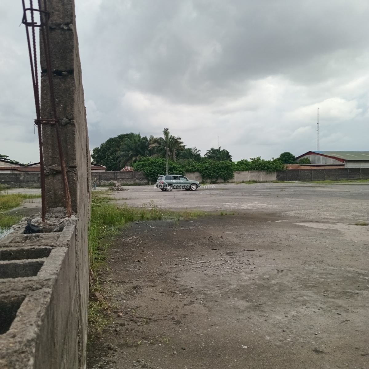 Prime Commercial Land, Coker Market Road / Lagos-badagry Expressway, Coker, Surulere, Lagos, Commercial Land for Sale