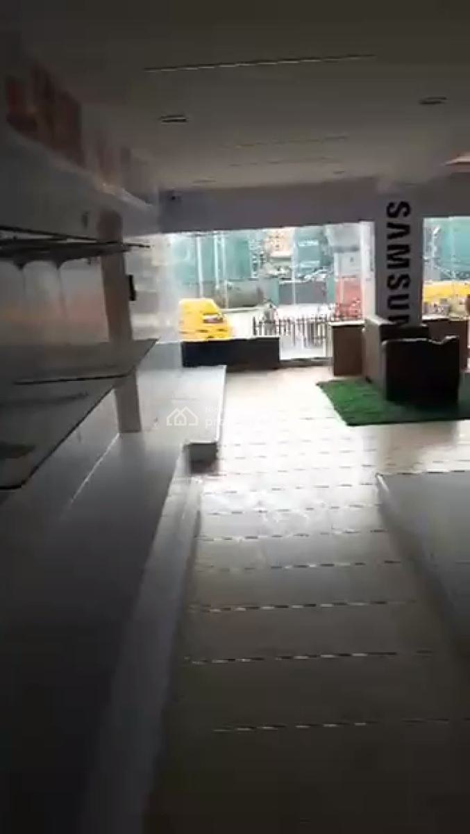 200sqmt Open Plan Space, Awolowo Way, Ikeja, Lagos, Office Space for Rent