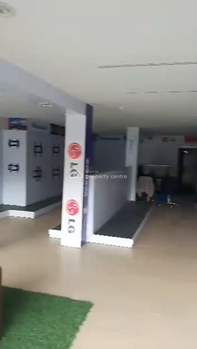 200sqmt Open Plan Space, Awolowo Way, Ikeja, Lagos, Office Space for Rent