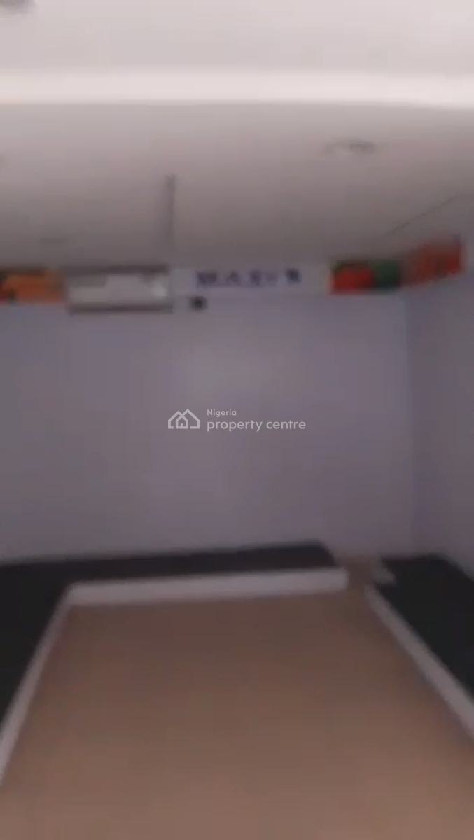 200sqmt Open Plan Space, Awolowo Way, Ikeja, Lagos, Office Space for Rent