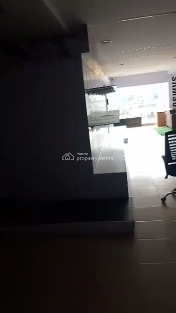 200sqmt Open Plan Space, Awolowo Way, Ikeja, Lagos, Office Space for Rent
