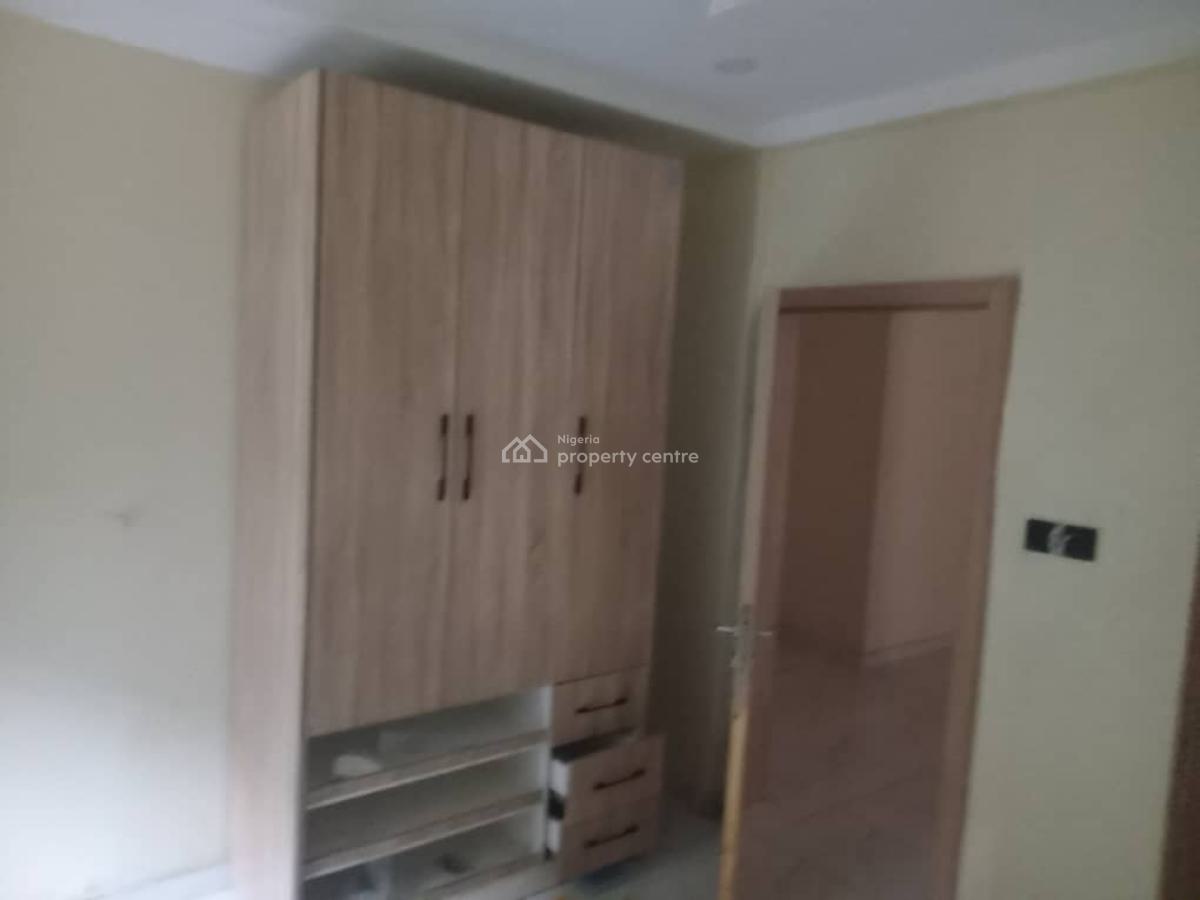 Standard and Executive 3 Bedroom Flat, Oyadiran Estate, Sabo, Yaba, Lagos, Flat / Apartment for Rent