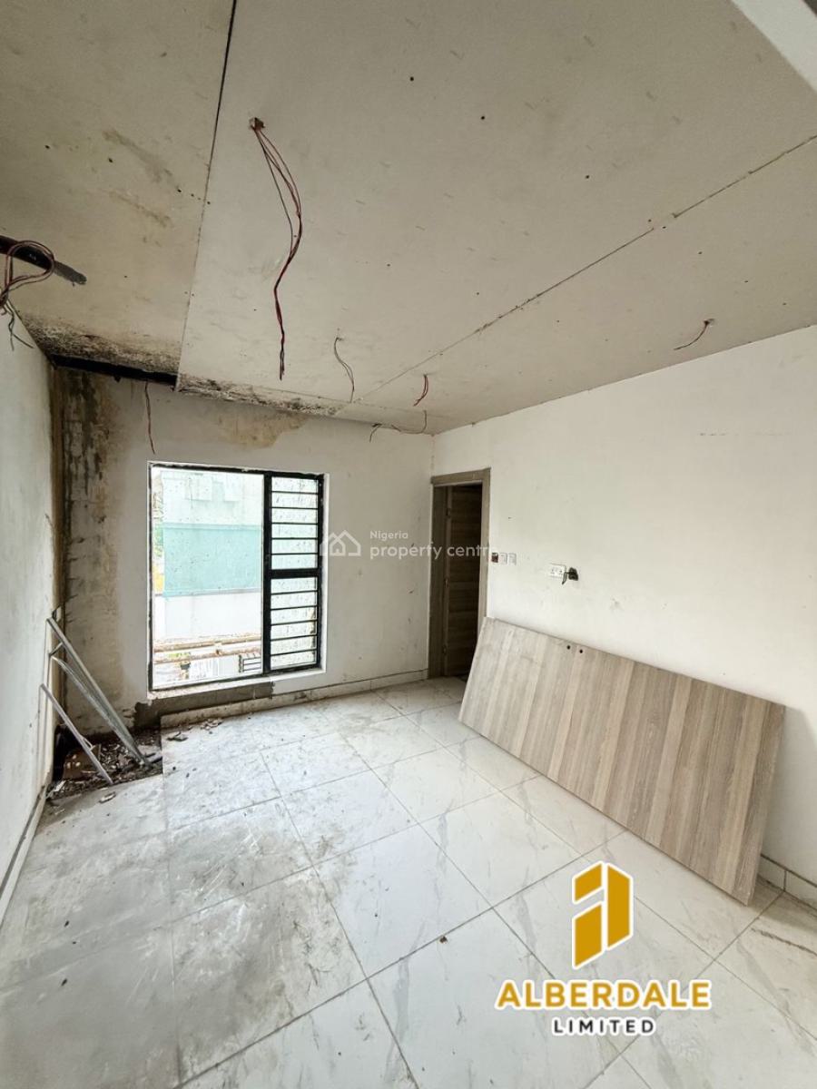 Well-built 2 Bedroom Apartments with Pool & Bq, Lekki, Lagos, Flat / Apartment for Sale