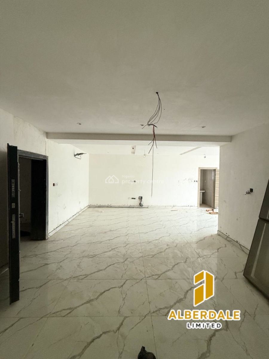 Well-built 3 Bedroom Apartments with Pool & Bq, Lekki, Lagos, Flat / Apartment for Sale