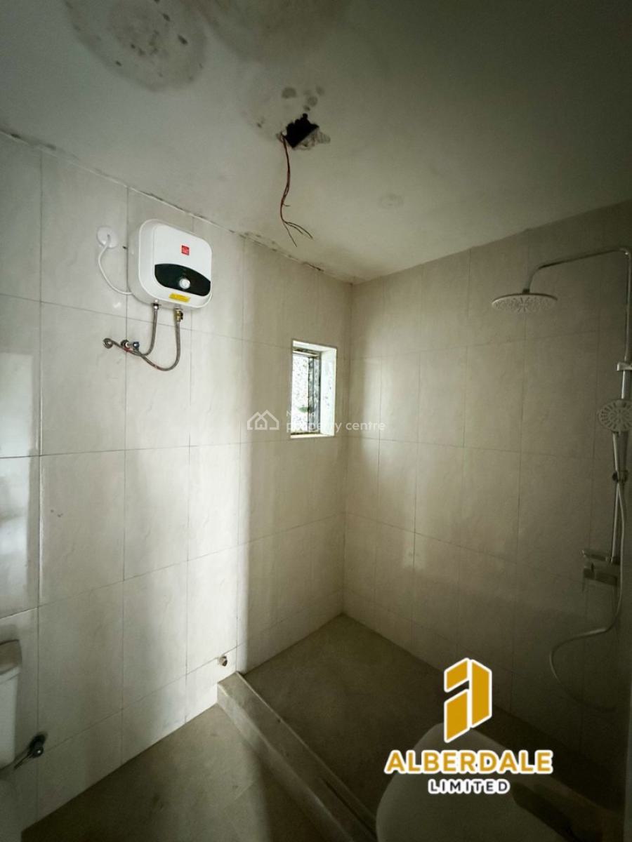 Well-built 3 Bedroom Apartments with Pool & Bq, Lekki, Lagos, Flat / Apartment for Sale