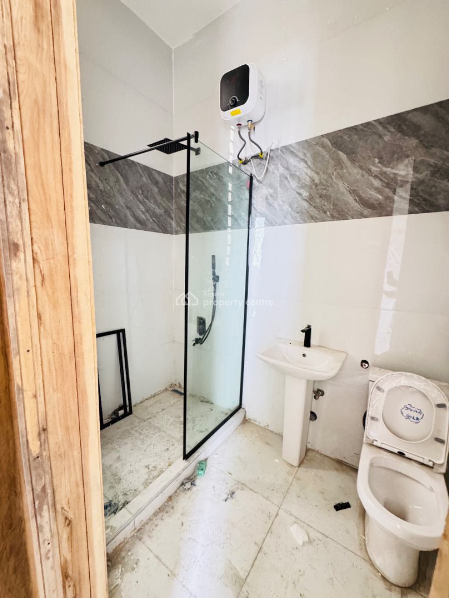 Brand New Spacious 2 Bedroom Apartment Available, Chevron Toll Gate, Lekki, Lagos, Block of Flats for Sale