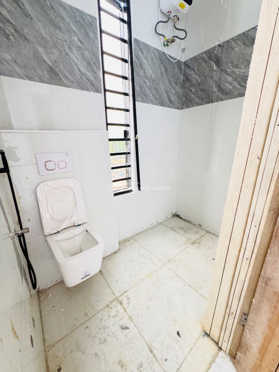 Brand New Spacious 2 Bedroom Apartment Available, Chevron Toll Gate, Lekki, Lagos, Block of Flats for Sale