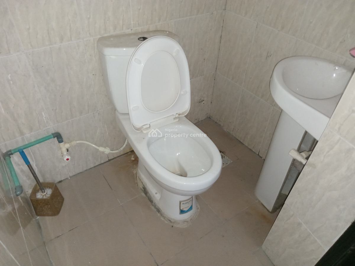 2 Bedroom Flat Upstairs, Ogombo, Ajah, Lagos, Flat / Apartment for Rent