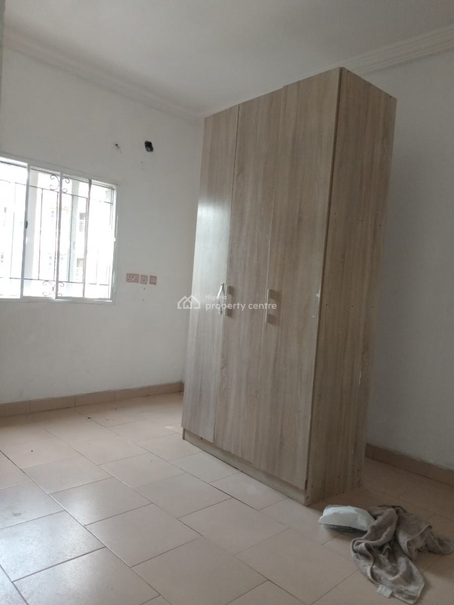 2 Bedroom Flat Upstairs, Ogombo, Ajah, Lagos, Flat / Apartment for Rent
