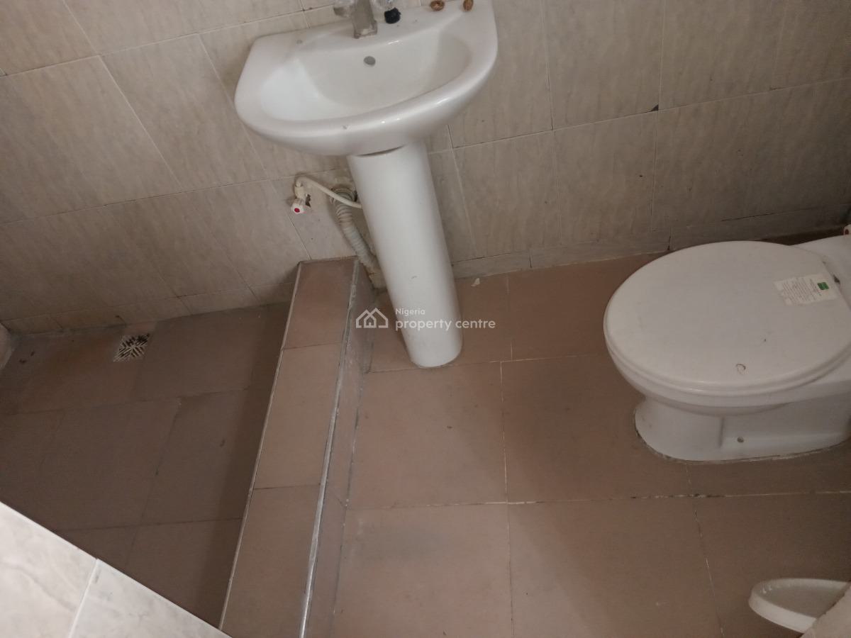 2 Bedroom Flat Upstairs, Ogombo, Ajah, Lagos, Flat / Apartment for Rent