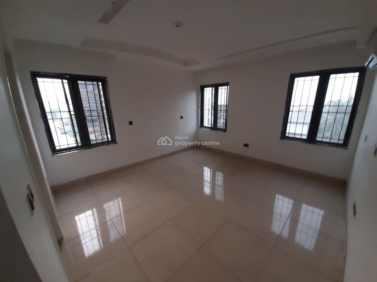 Serviced 3 Bedroom En-suite Flat with 1 Room Bq, Elevator,, Oniru, Victoria Island (vi), Lagos, Flat / Apartment for Rent