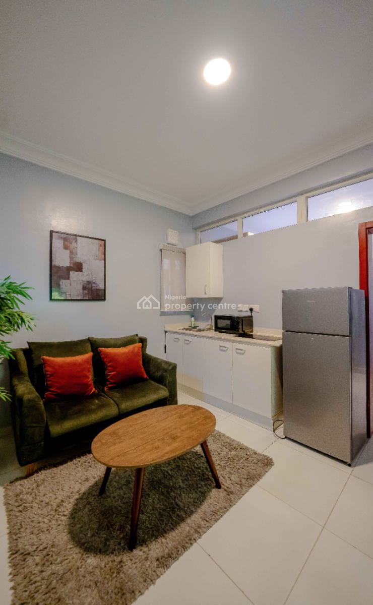 Heristays Footprint One Bedroom Apartment, Awudu Ekpekha St. Off Admiralty Way, Lekki Phase 1, Lekki, Lagos, Flat / Apartment Short Let