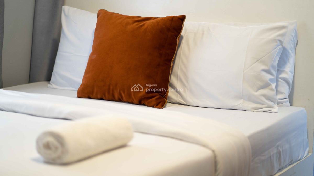 Heristays Footprint One Bedroom Apartment, Awudu Ekpekha St. Off Admiralty Way, Lekki Phase 1, Lekki, Lagos, Flat / Apartment Short Let