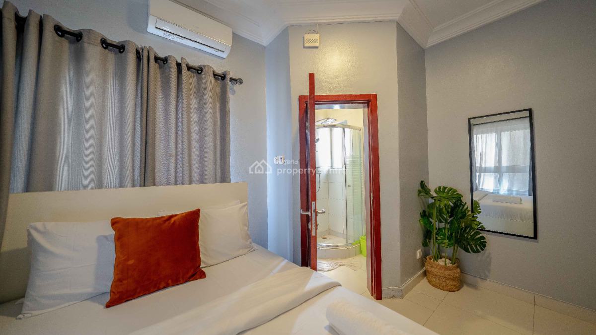 Heristays Footprint One Bedroom Apartment, Awudu Ekpekha St. Off Admiralty Way, Lekki Phase 1, Lekki, Lagos, Flat / Apartment Short Let