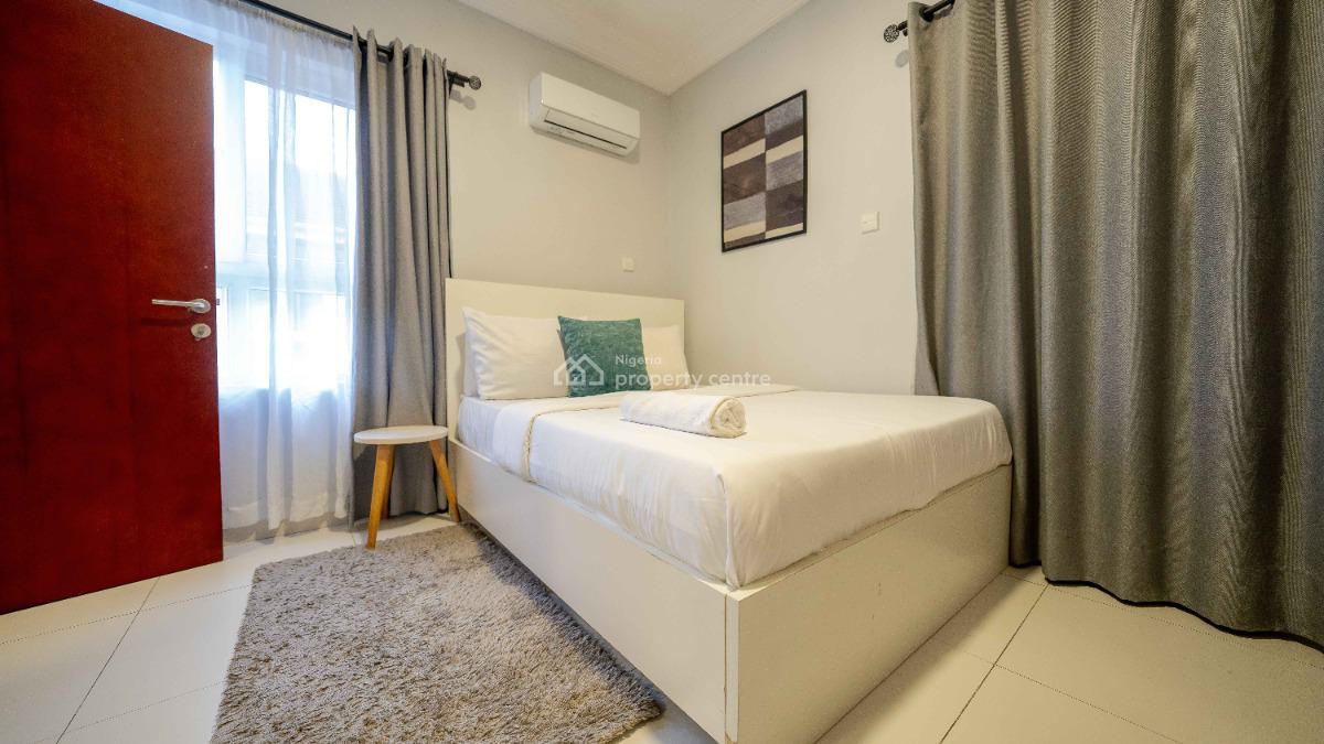 Heristays Footprint 2 Bedroom Apartment, Awudu Ekpekha St. Off Admiralty Way, Lekki Phase 1, Lekki, Lagos, Flat / Apartment Short Let